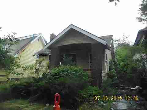 5558 Ivanhoe (3)_m.jpg